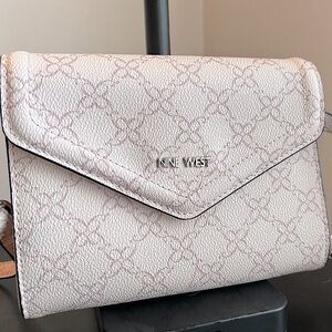 NINE WEST crossbody cream beige bag.